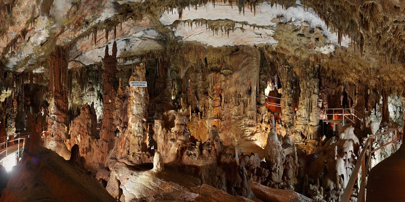 petralona-cave1